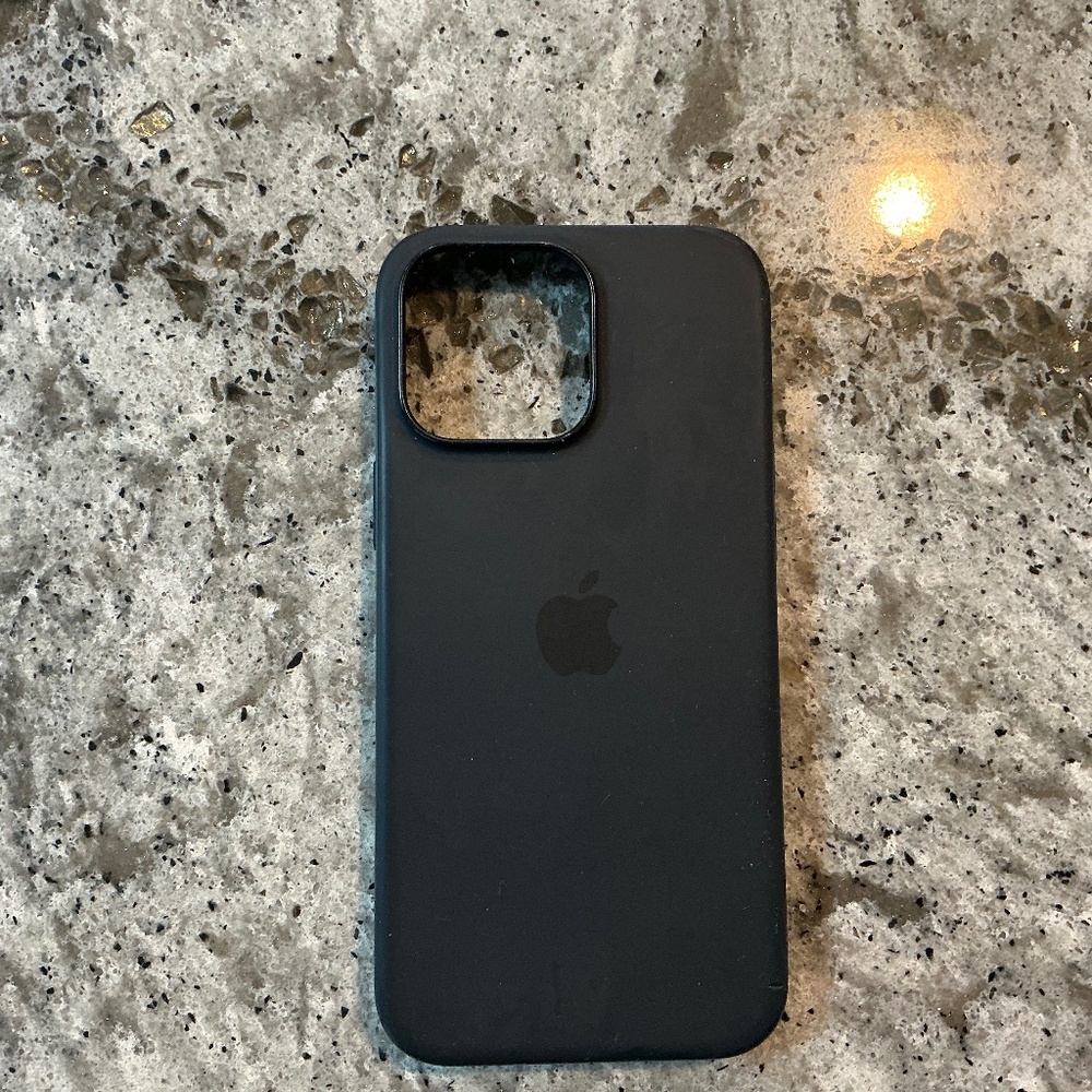 Apple Black iPhone 16 Pro Max Case